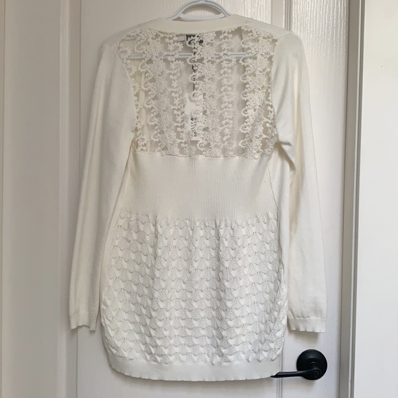 NWT. Cardigan - Picture 4 of 6